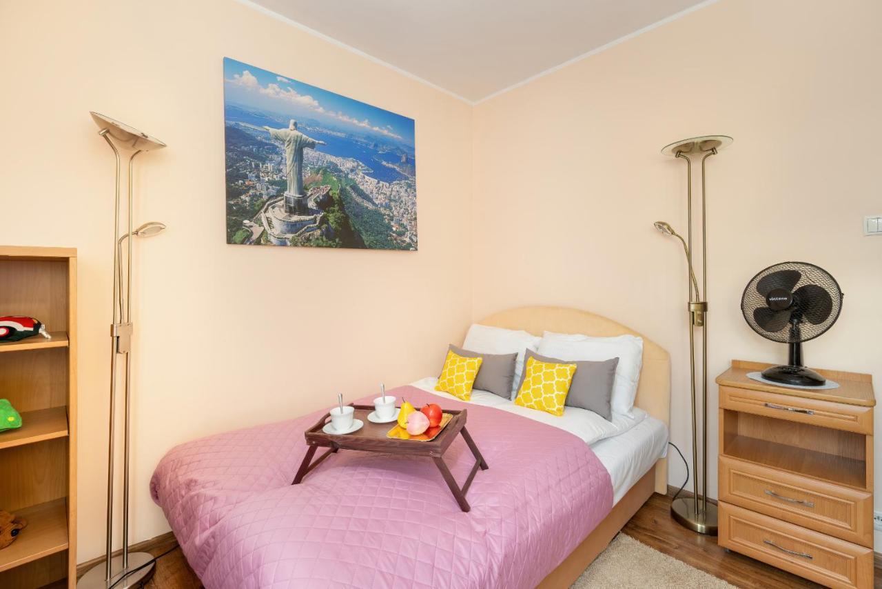 Comfortable Wojskowa Apartment By Noclegi Renters 波兹南 外观 照片