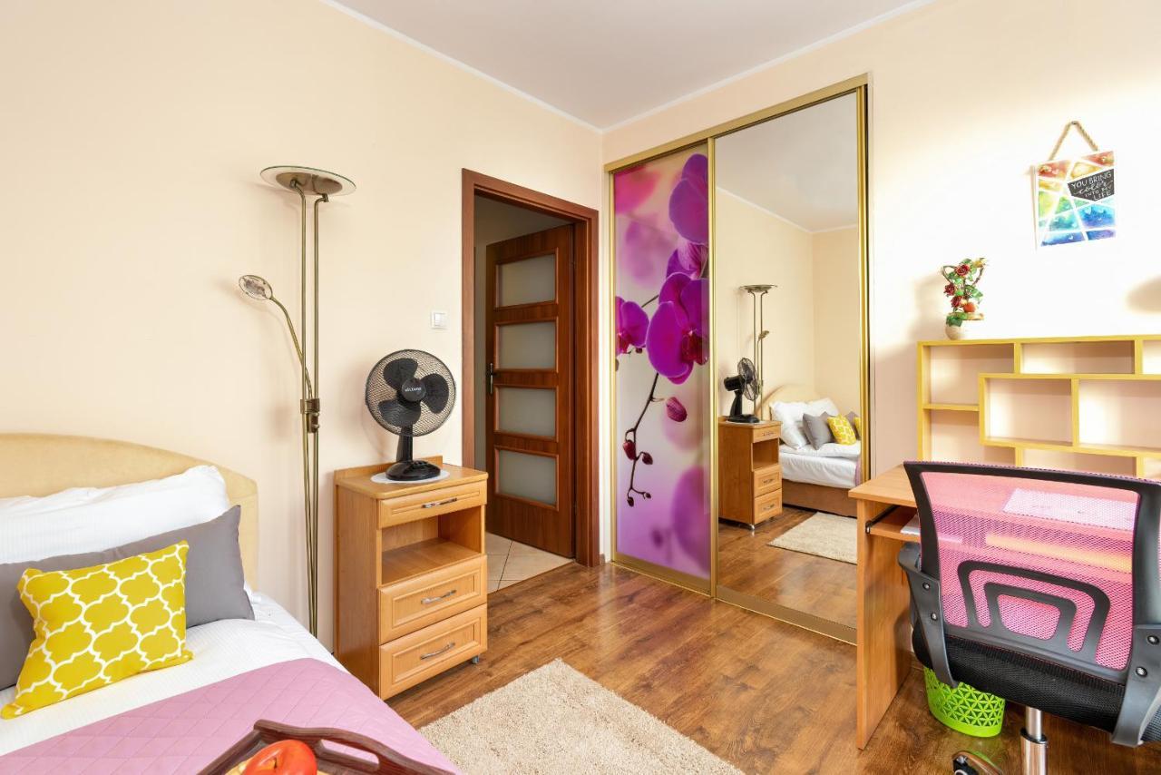 Comfortable Wojskowa Apartment By Noclegi Renters 波兹南 外观 照片